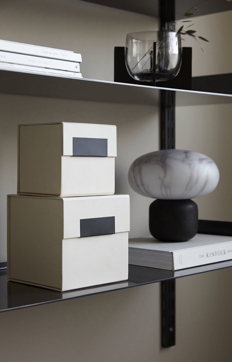 Kisten und Boxen im skandinavischen Design