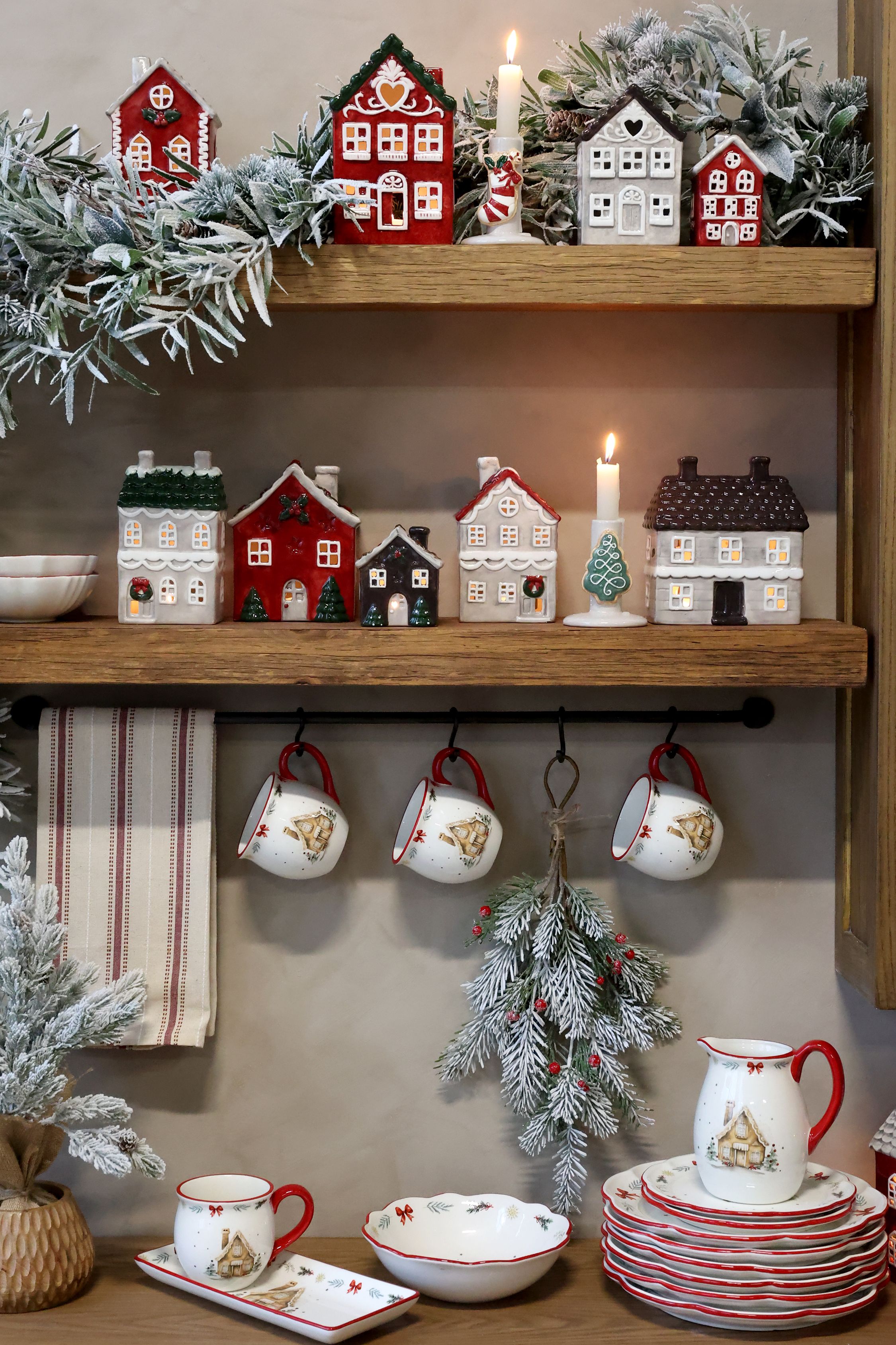 Chalet de Noël Weihnachtsgeschirr von Chic Antique