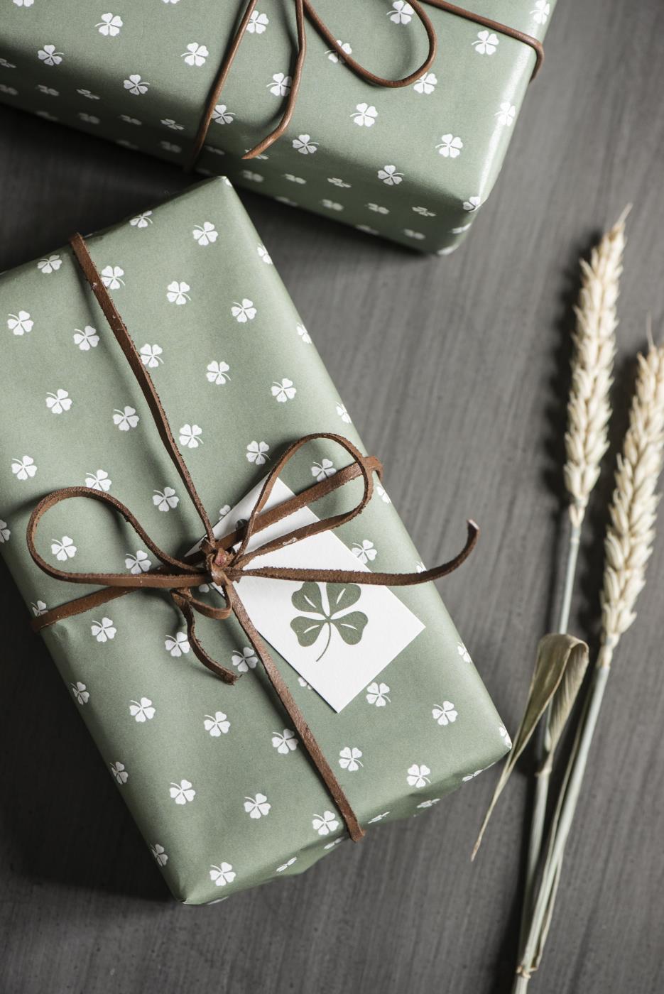 Alles zum Einpacken von Geschenken von IB Laursen