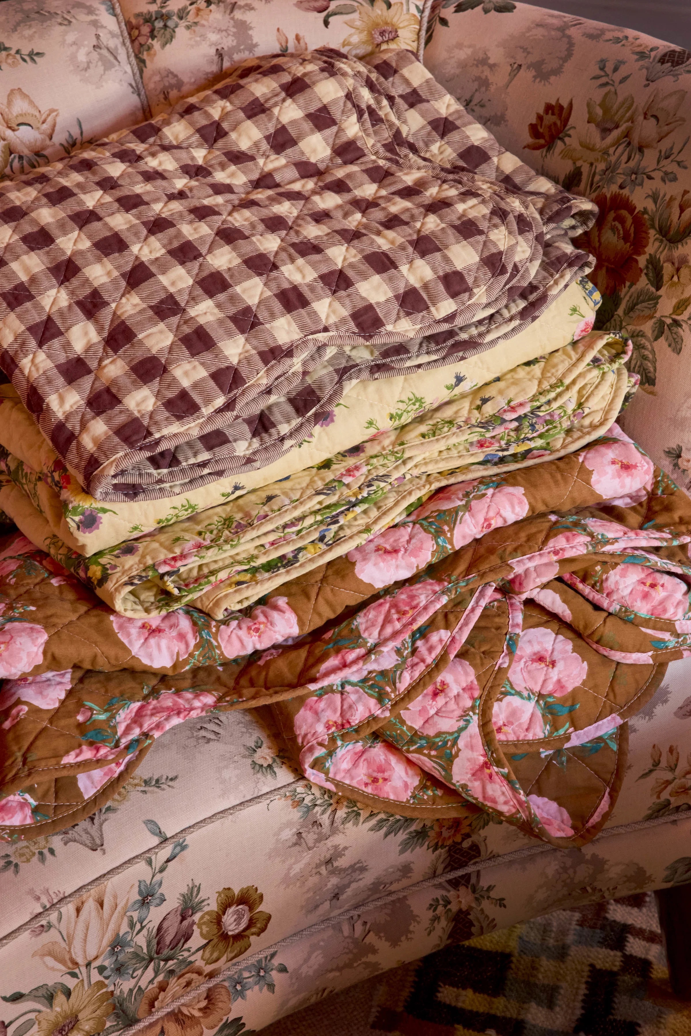 RICE Floral Fiesta Rose – Romantisches Melamingeschirr im Scandi-Look