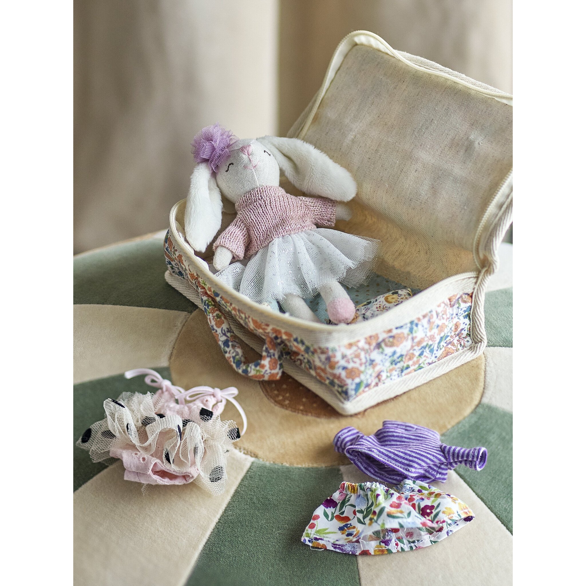 Mini Puppe Hase Milly mit Kleidung und Tasche