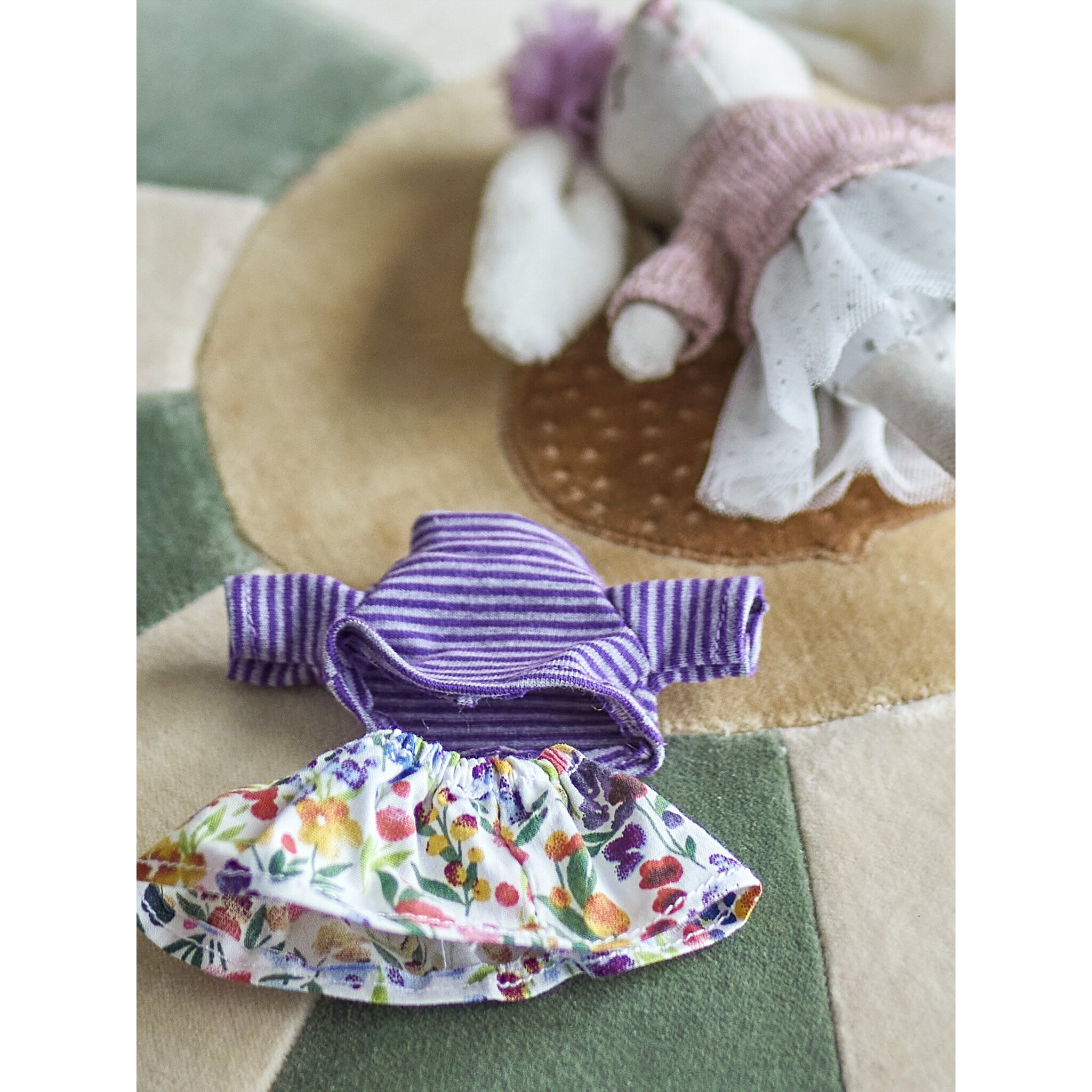 Mini Puppe Hase Milly mit Kleidung und Tasche