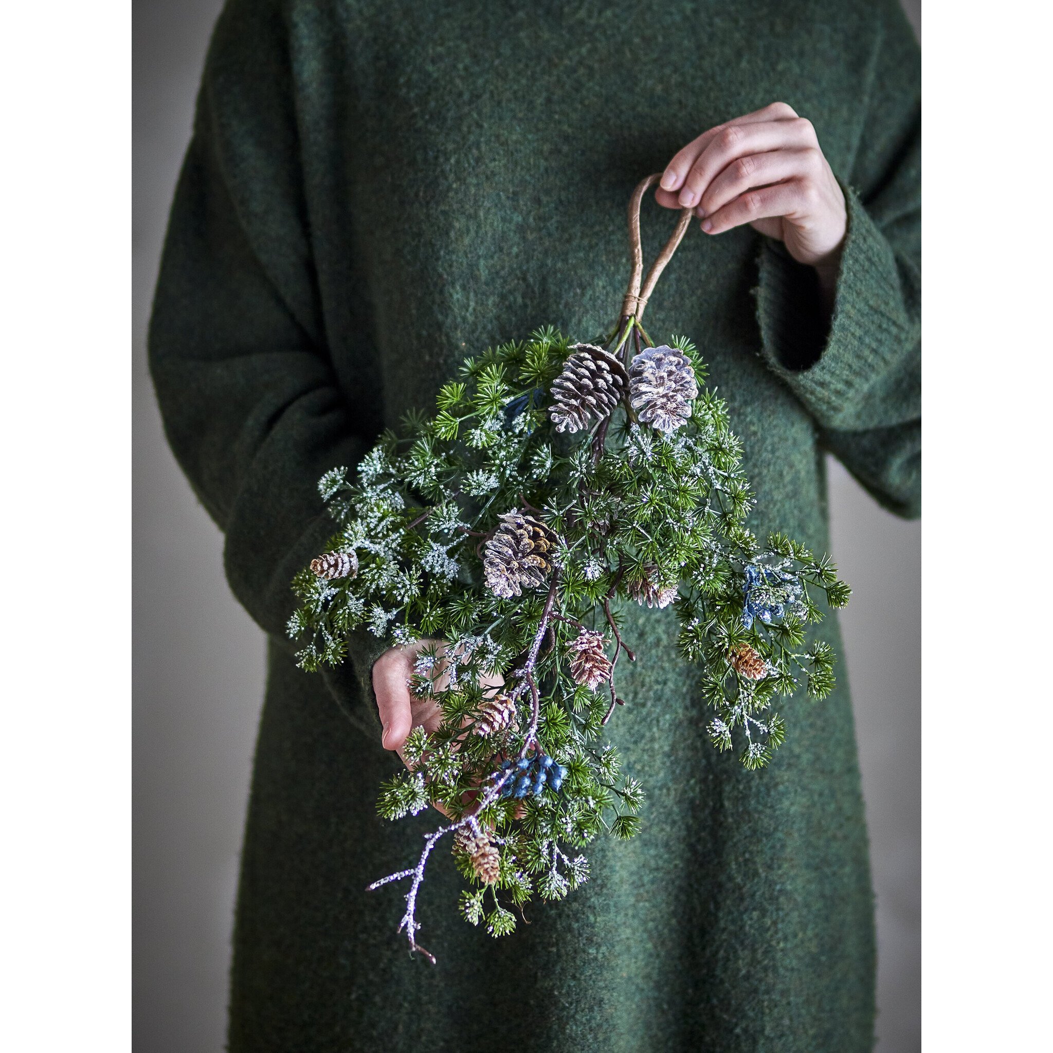 Bloomingville Cedar Künstliche Tannenzweige Türdeko