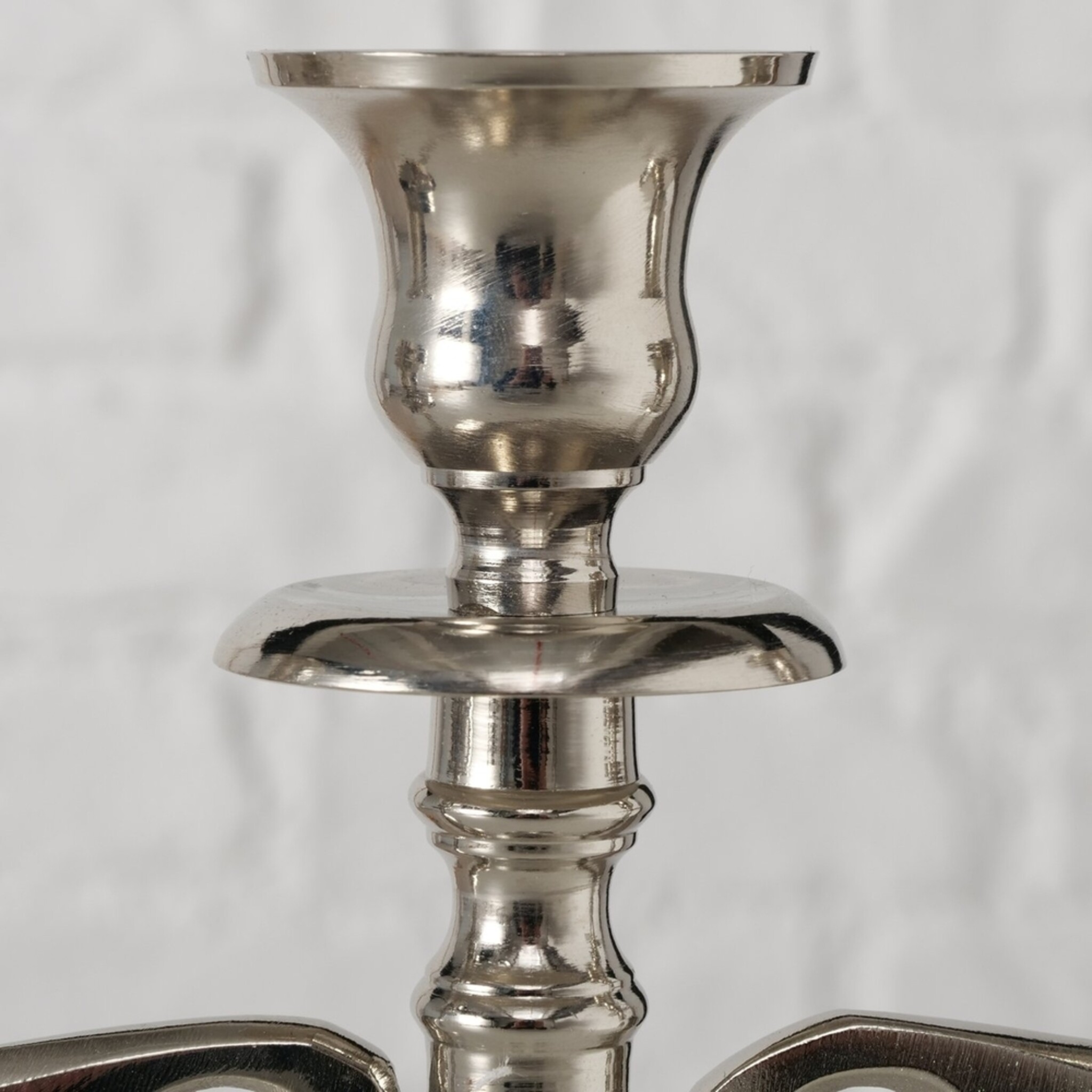 Kerzenleuchter Varas aus Aluminium, silber 