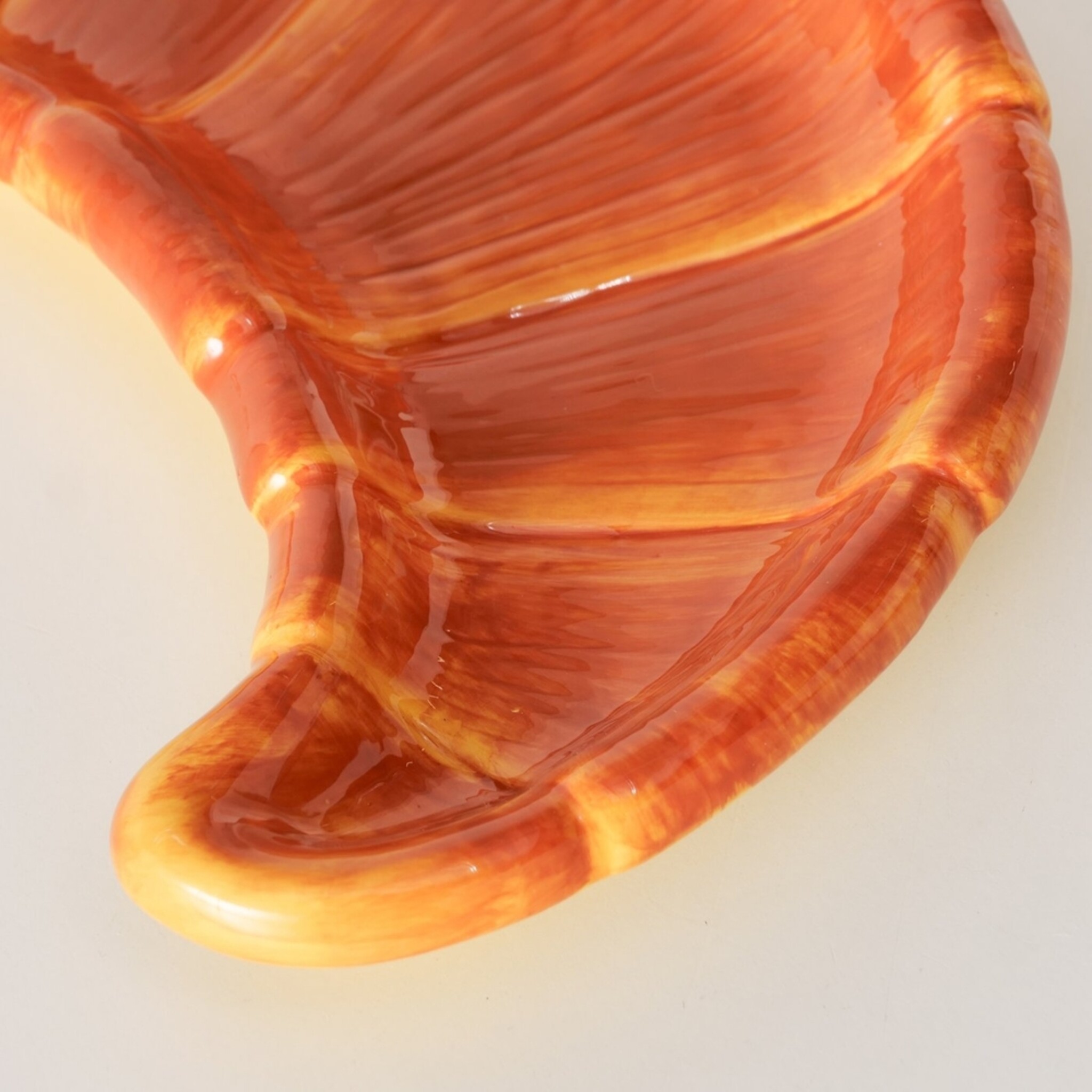 Servierplatte Croissant, braun 