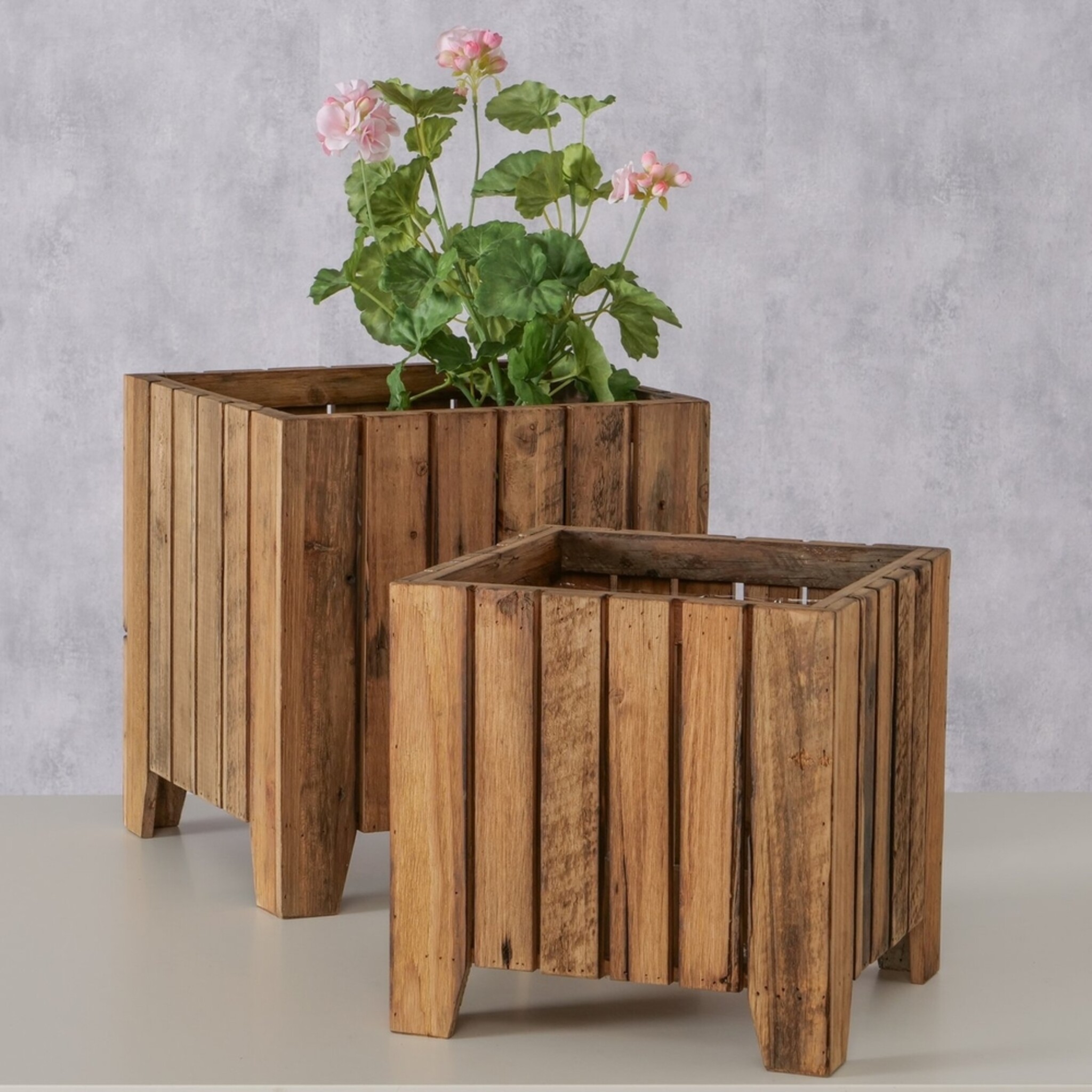 Outdoor Übertopf Nando 2er Set aus Holz, natur 30x30x30 / 35x35x37 cm