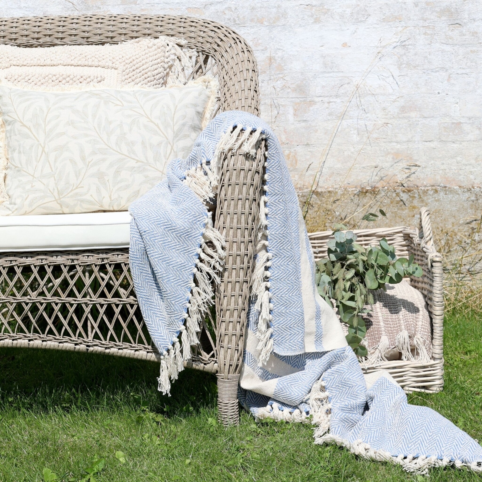 Chic Antique Aix Plaid Garnüberschuss Blau Creme, sky blue 