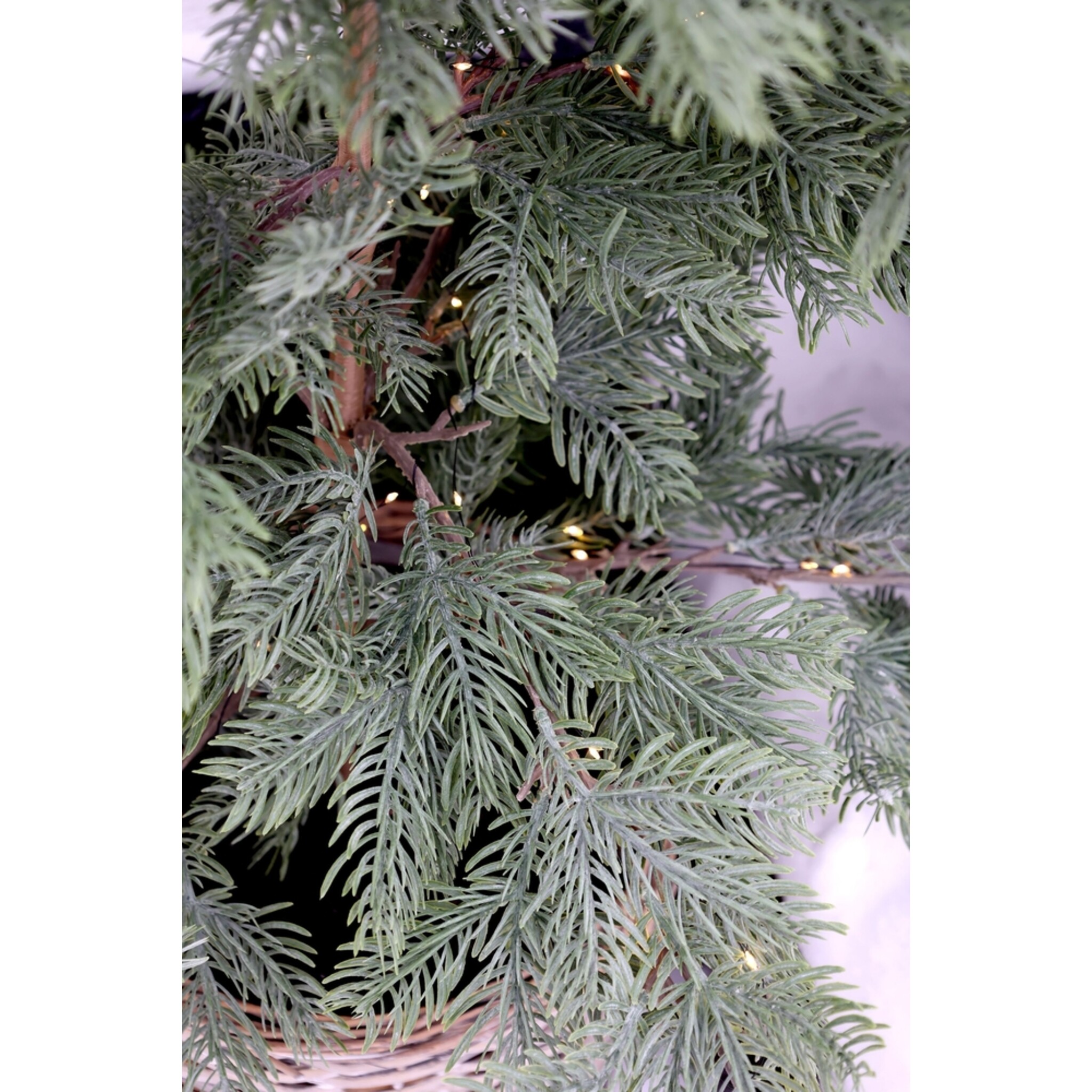 Künstlicher Tannenbaum im Weidenkorb mit LED-Beleuchtung, grün 90 cm, Ø 50 cm