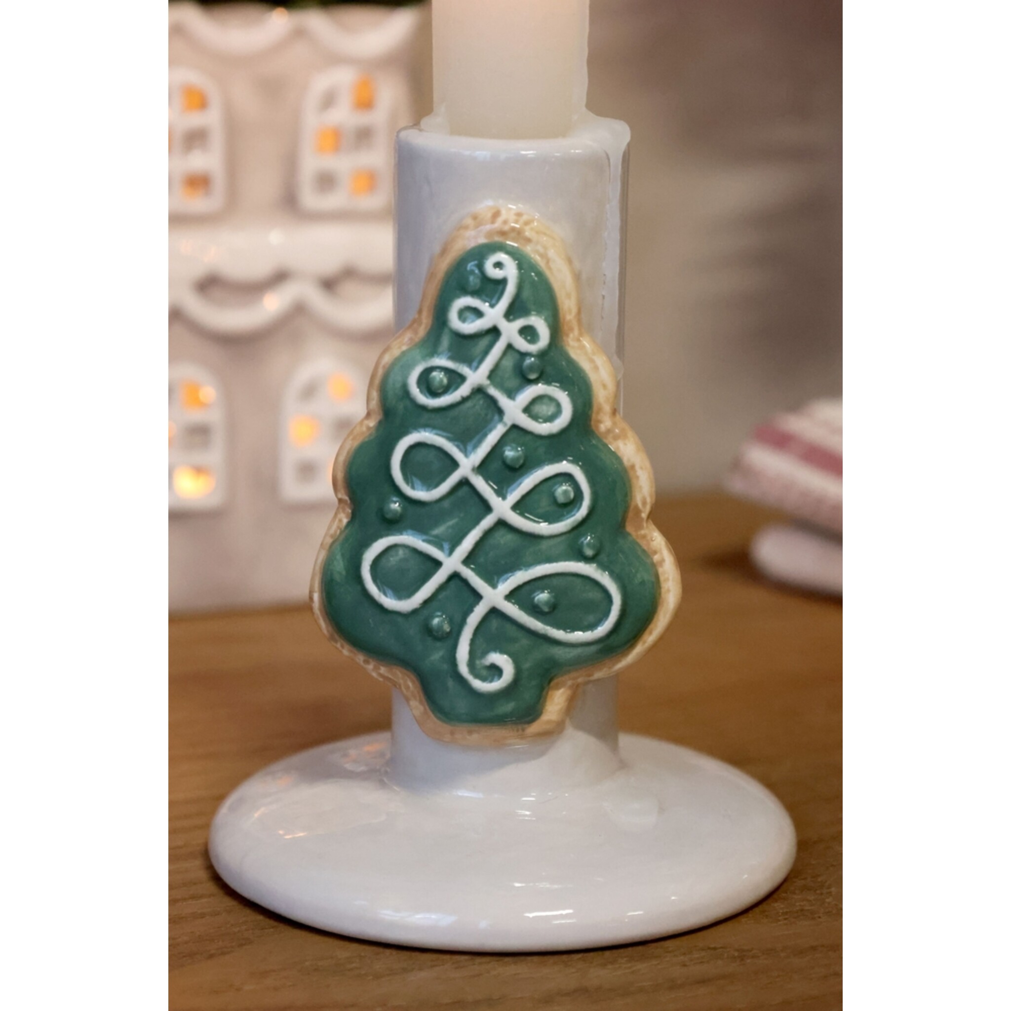 Kerzenständer mit Weihnachtsmotiv aus Dolomit, grün 