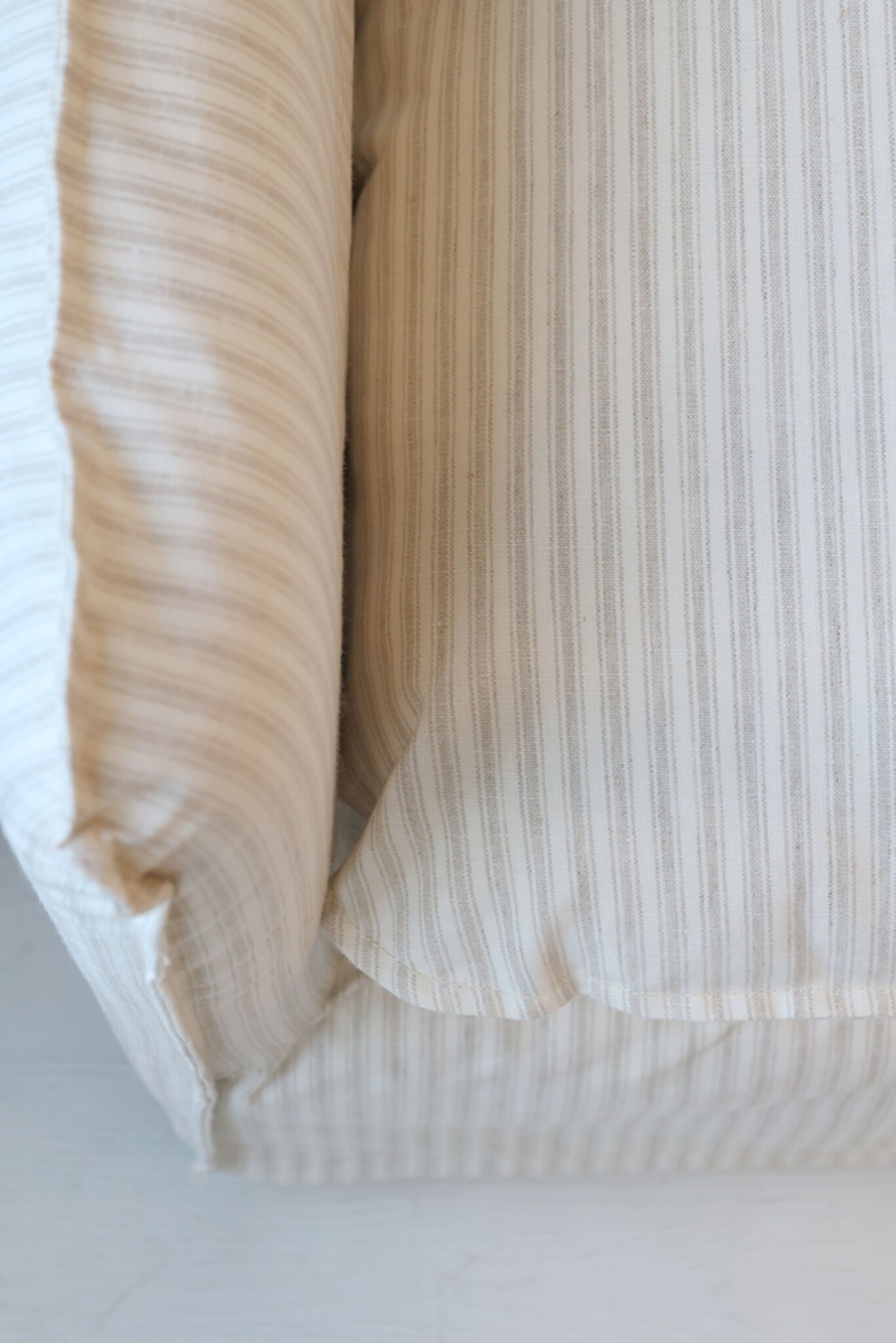 Malo Sessel – Französischer Landhausstil mit 3 Kissen, creme 