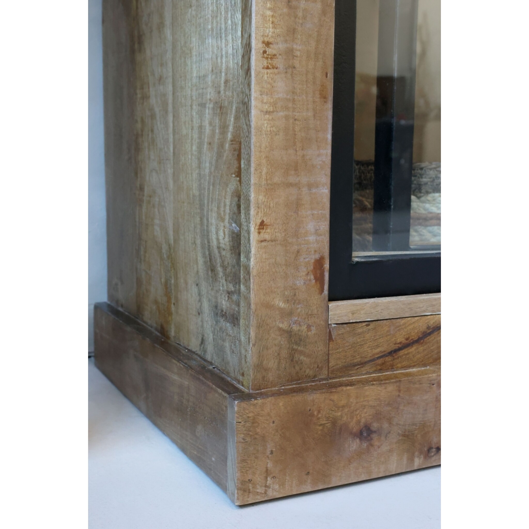 Vitrinenschrank Paris – Landhausstil mit Schiebetüren, natur 