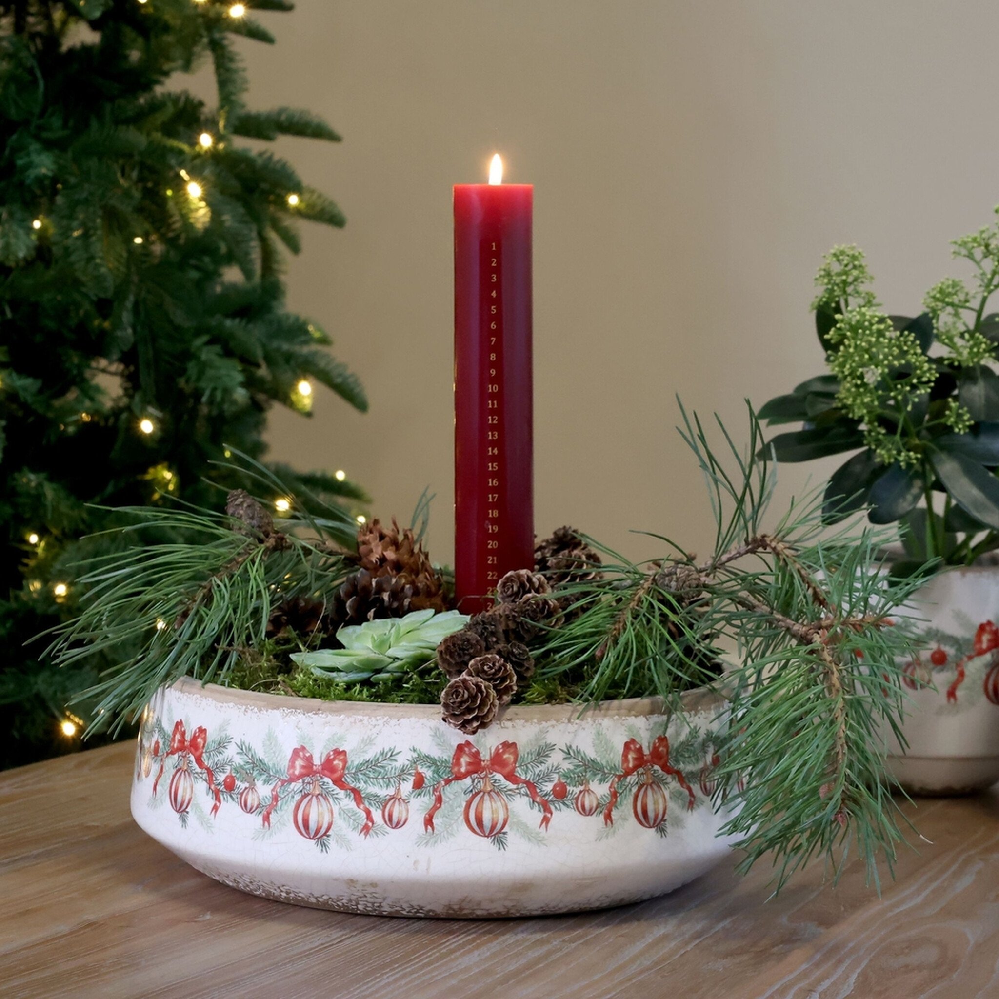 Steingut Tablett Schale mit Weihnachtskugel und Schleife