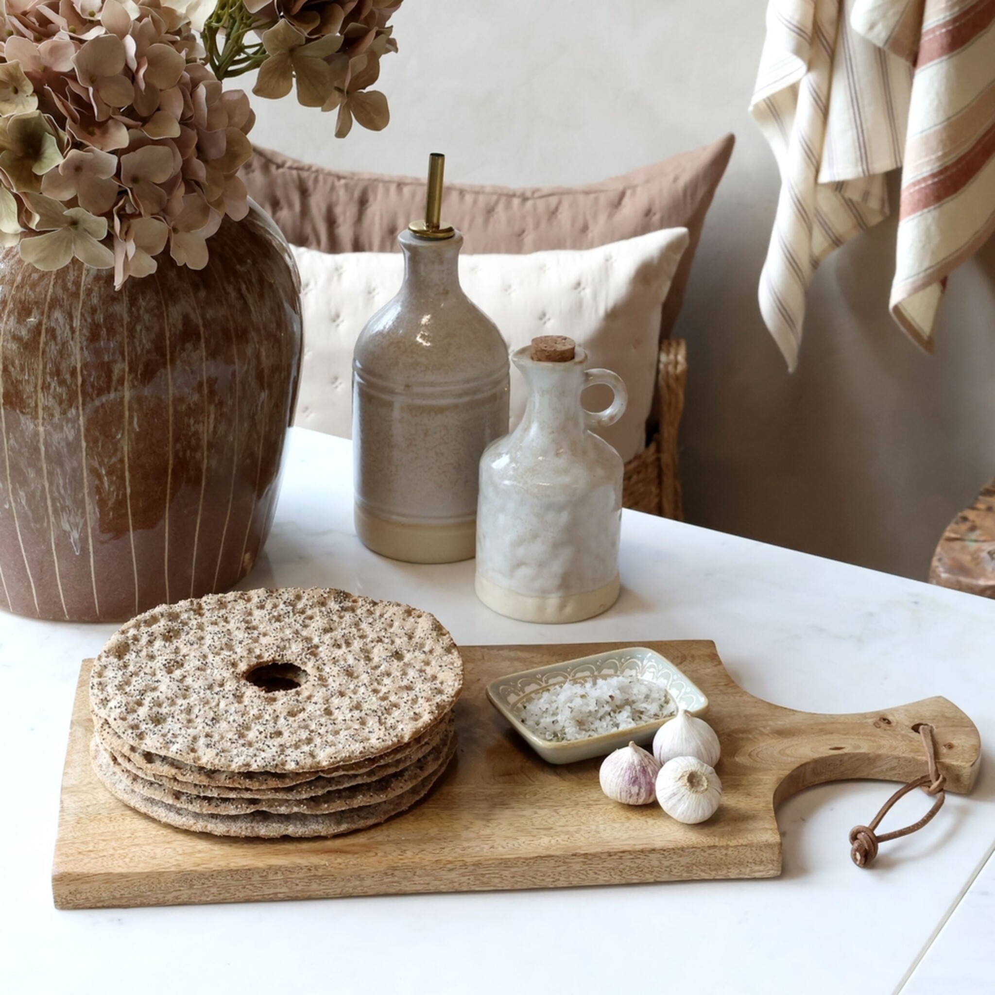 Tapasbrett Tours aus Mangoholz, natur 45 x 21 cm