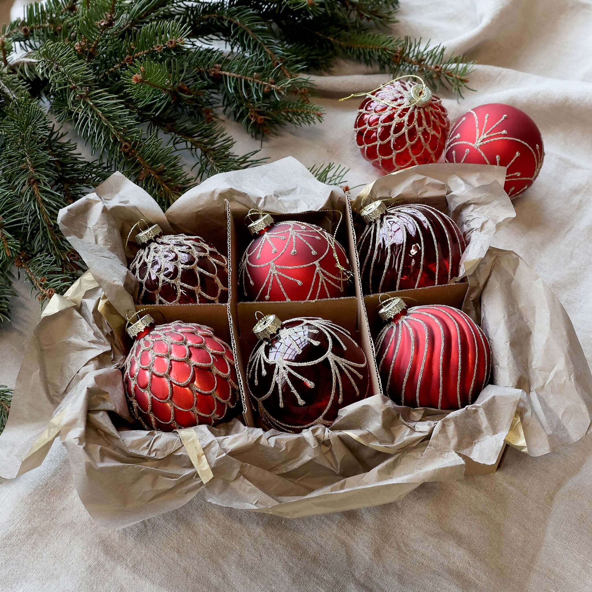 Weihnachtskugeln in einer Schachtel 6er-Set, cherry 
