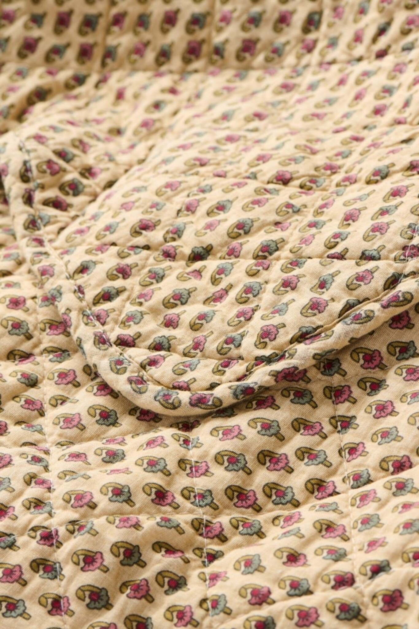IB Laursen Quilt Blockmuster Beige – Hygge Tagesdecke, beige 