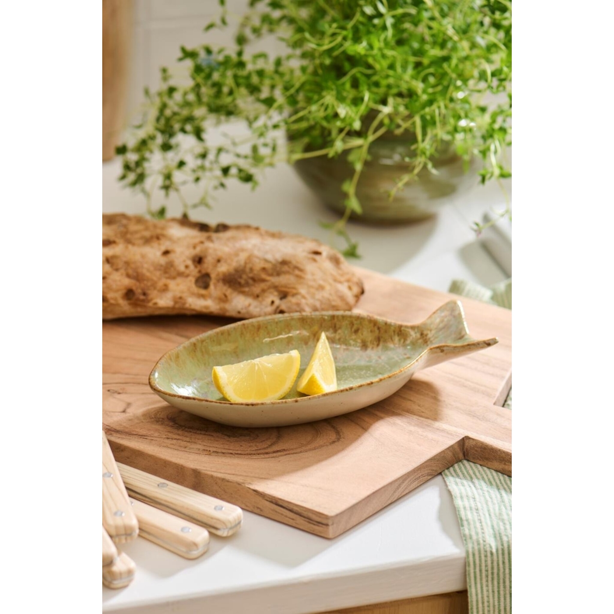 IB Laursen Steingut Schale Ocean Green fischförmig, grün 