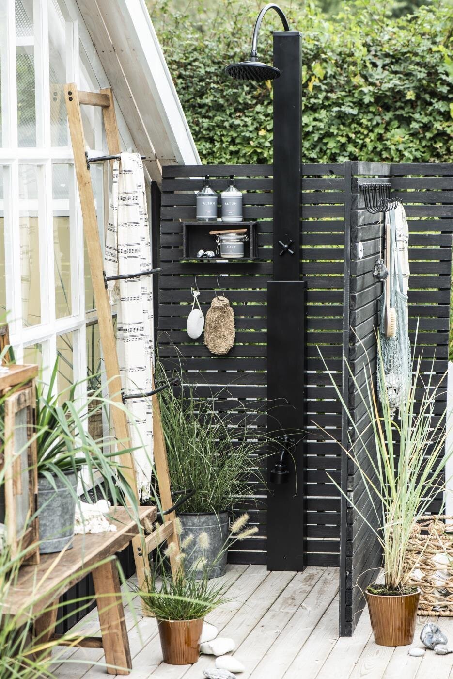Outdoor Dusche mit Charme Bild 1