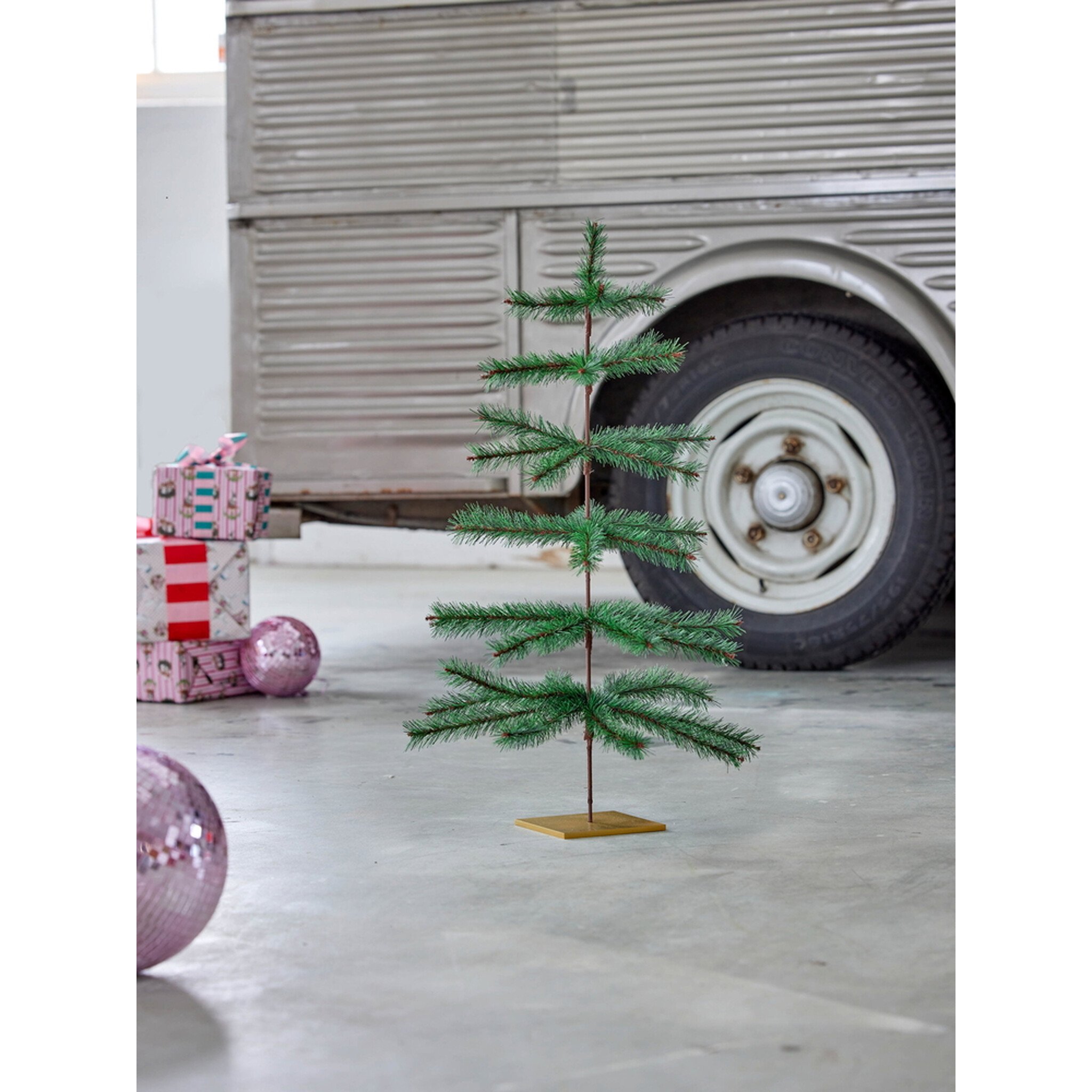 RICE Deko-Weihnachtsbaum aus Eisen