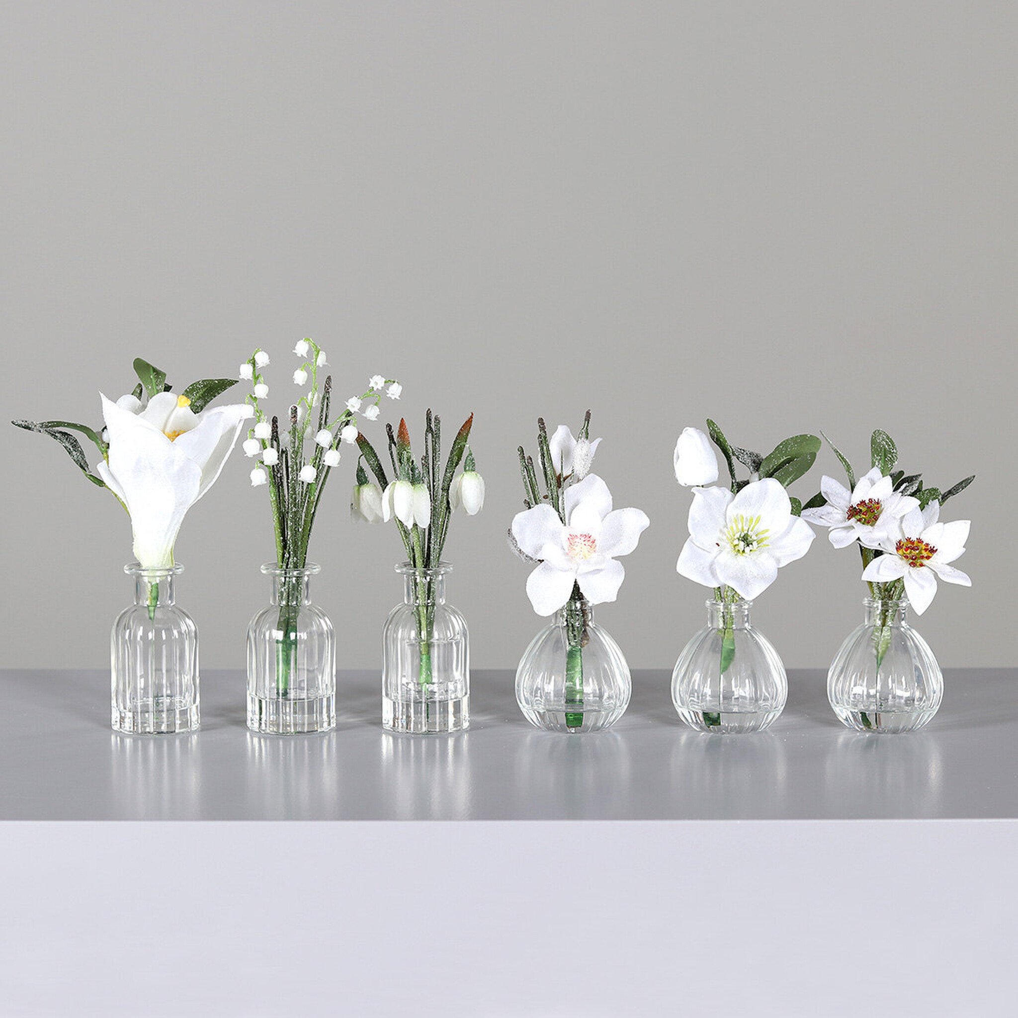 Weihnachtsblumen im Glas, weiss 