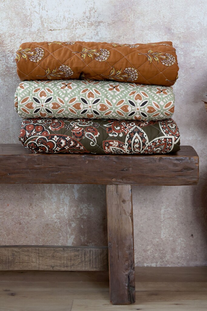 Chic Antique Aix Quilt mit Batikmuster online kaufen bei SKANDEKO (Ansicht 2)