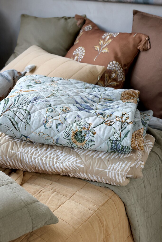Chic Antique Aix Quilt mit Tropischen Blattmotiv online kaufen bei SKANDEKO (Ansicht 2)