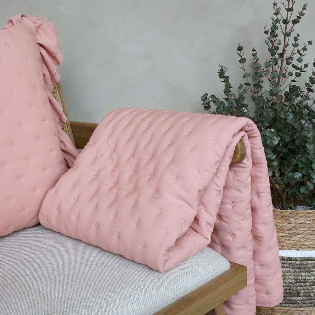 Aix Soft Quilt - Kuscheldecke im Vintage Landhausstil