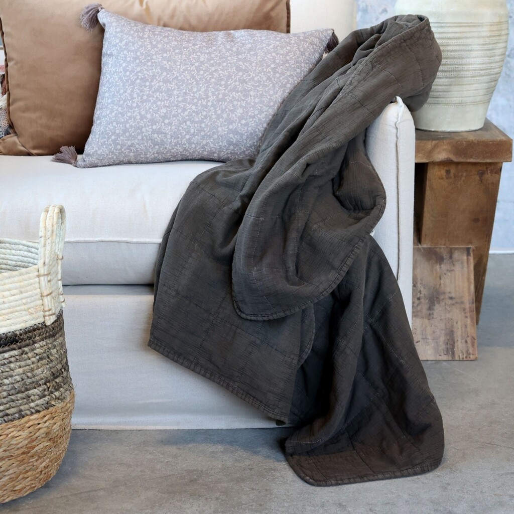 Aix Vintage Quilt