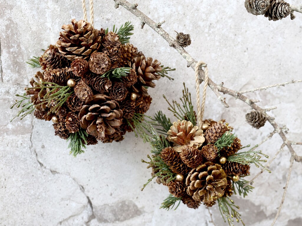 Chic Antique Fleur Aufhänger aus Tannenzapfen und Glitzer online kaufen bei SKANDEKO (Ansicht 2)