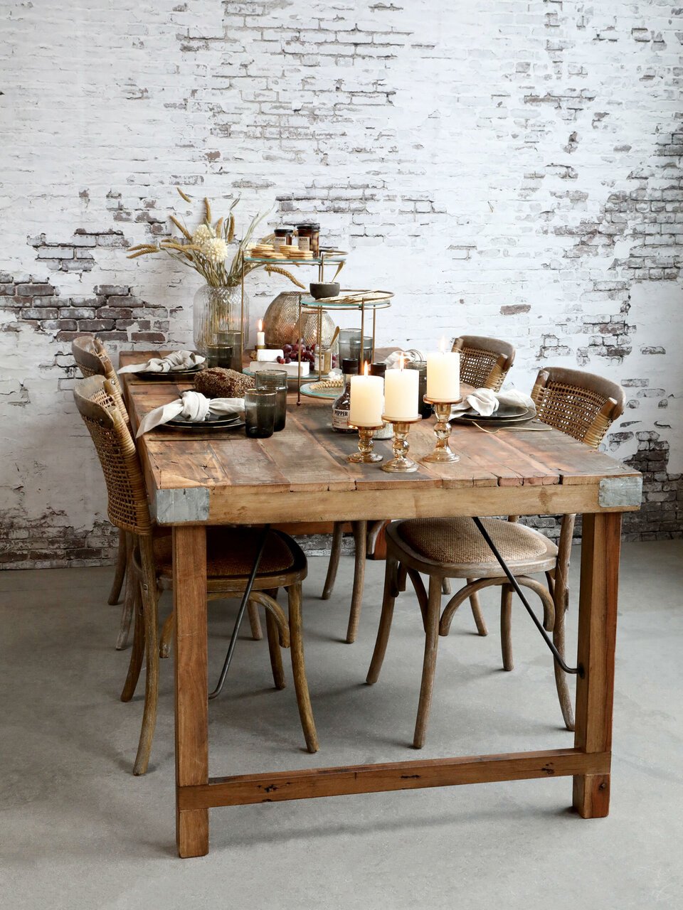 Chic Antique Grimaud großer alter Esstisch aus Holz online kaufen bei SKANDEKO (Ansicht 2)