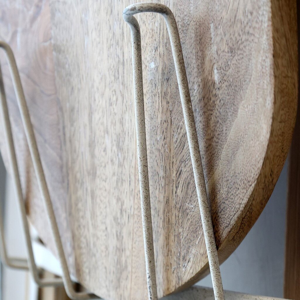 Halter mit Haken und Korb