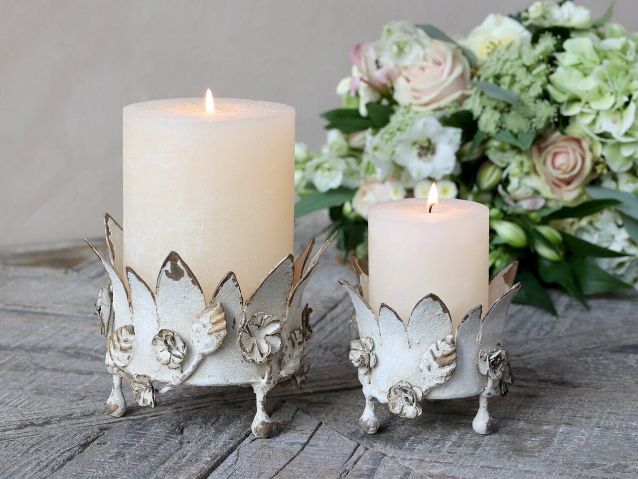Chic Antique Kerzenständer Krone mit Blumen online kaufen bei SKANDEKO (Ansicht 2)