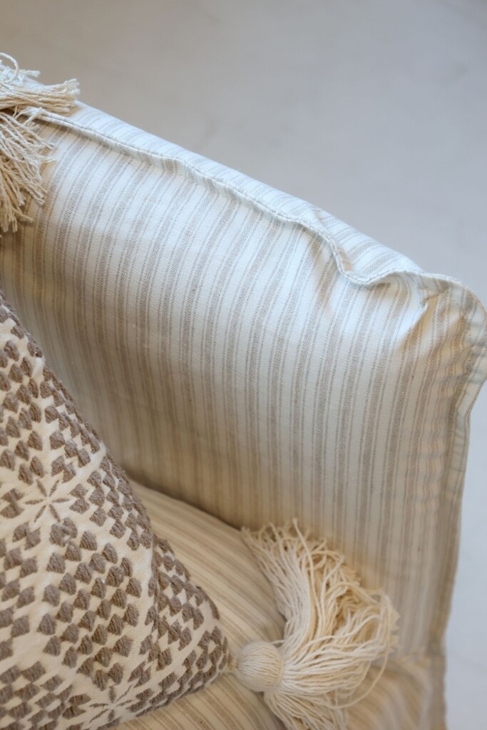 Malo Sessel – Französischer Landhausstil mit 3 Kissen