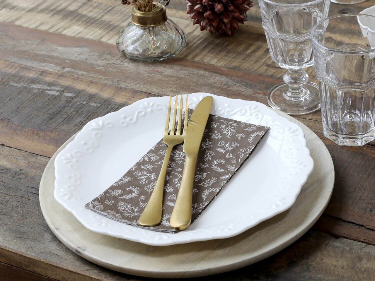 Chic Antique Serviette mit Blättern online kaufen bei SKANDEKO (Ansicht 2)