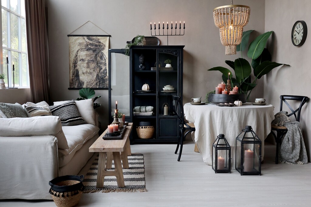 Chic Antique Vitrinenschrank mit Glastüren und Regalböden online kaufen bei SKANDEKO (Ansicht 2)