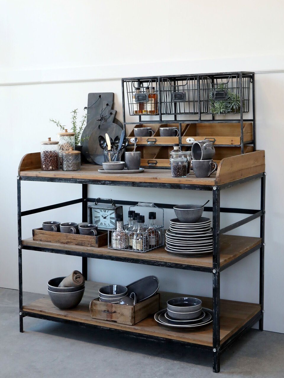Chic Antique Wandregal mit Schubladen online kaufen bei SKANDEKO (Ansicht 2)