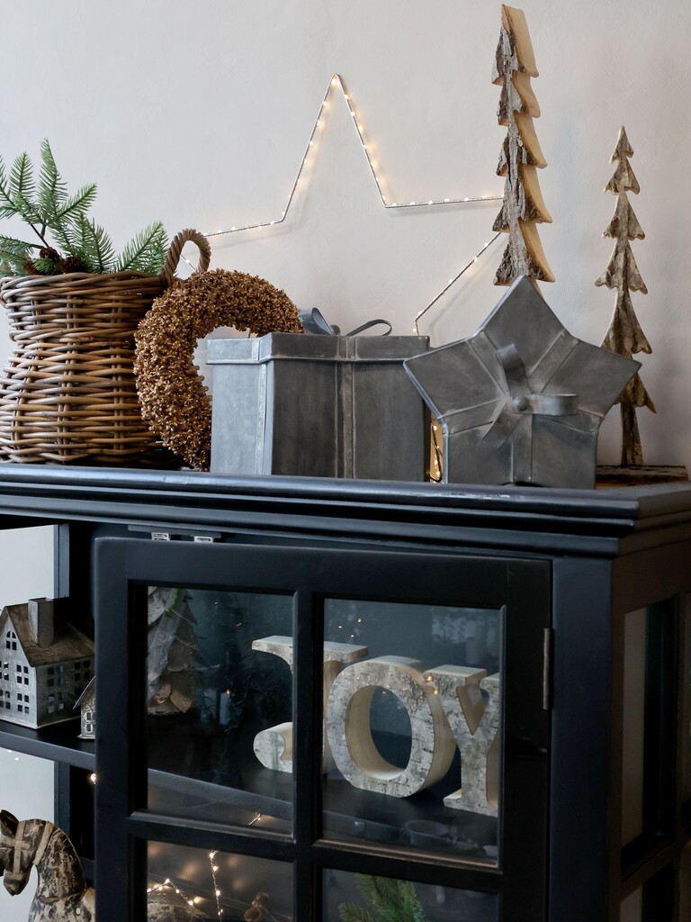 Chic Antique Weihnachtsbaum Aufsteller aus Lindenholz online kaufen bei SKANDEKO (Ansicht 2)