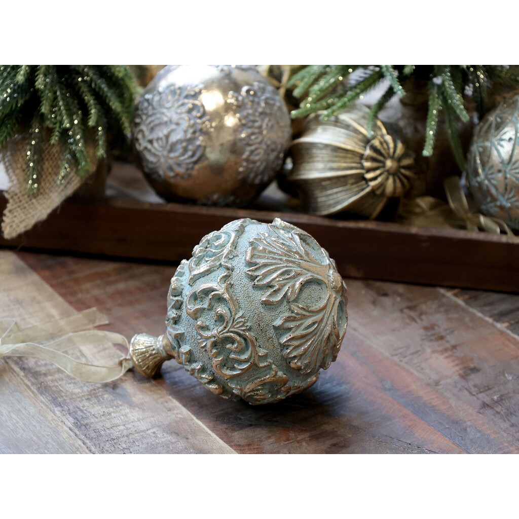 Weihnachtskugel im Antique Verte Stil