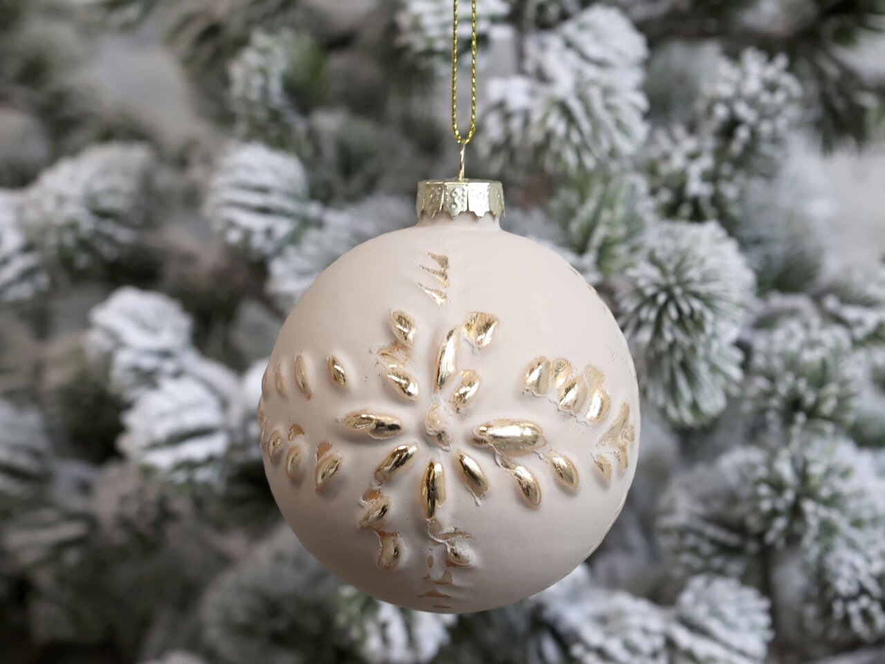 Chic Antique Weihnachtskugel mit Goldmuster Fleur online kaufen bei SKANDEKO (Ansicht 2)