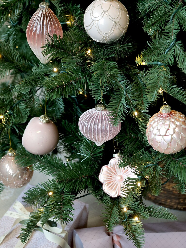 Chic Antique Weihnachtskugel Rosa Tropfenform online kaufen bei SKANDEKO (Ansicht 2)