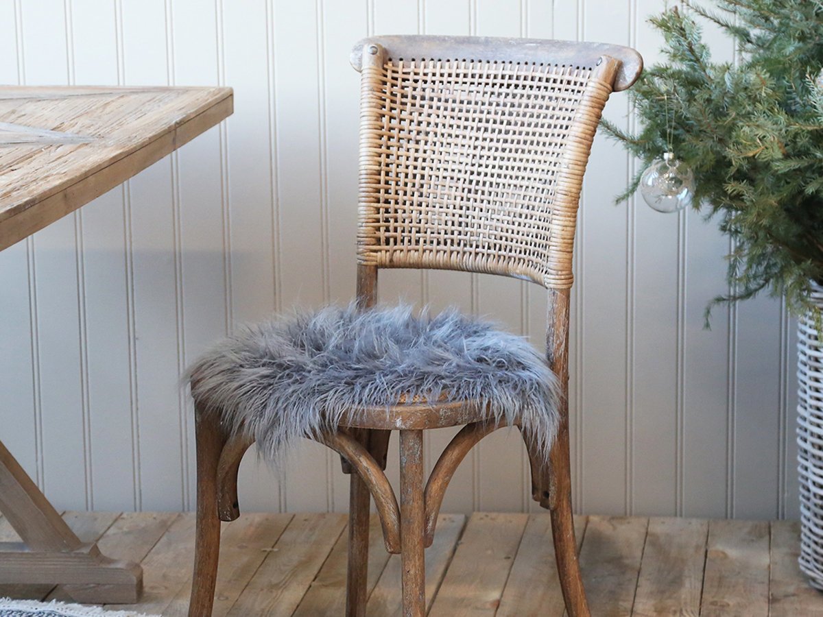 Chic Antique Dekofell Stuhlauflage online kaufen bei SKANDEKO (Ansicht 2)