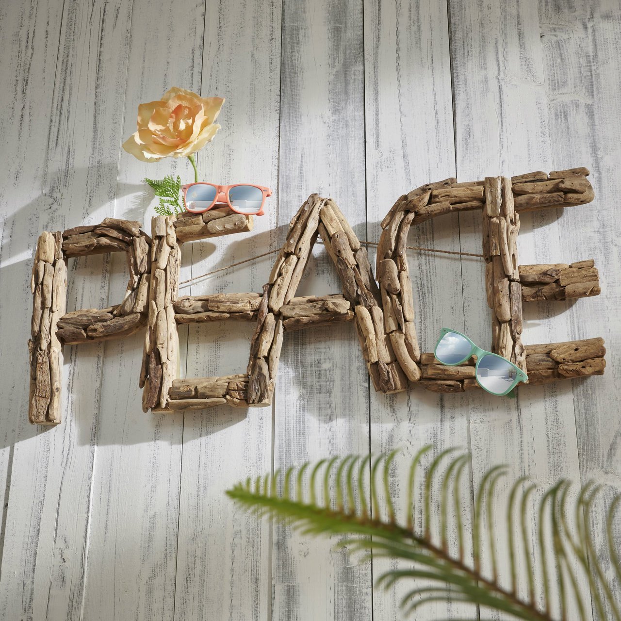 Faktorei Unikat Wand-Dekoration Peace Teakholz online kaufen bei SKANDEKO