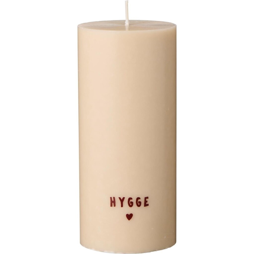IB Laursen Stumpenkerze mit Hygge Aufschrift online kaufen bei SKANDEKO