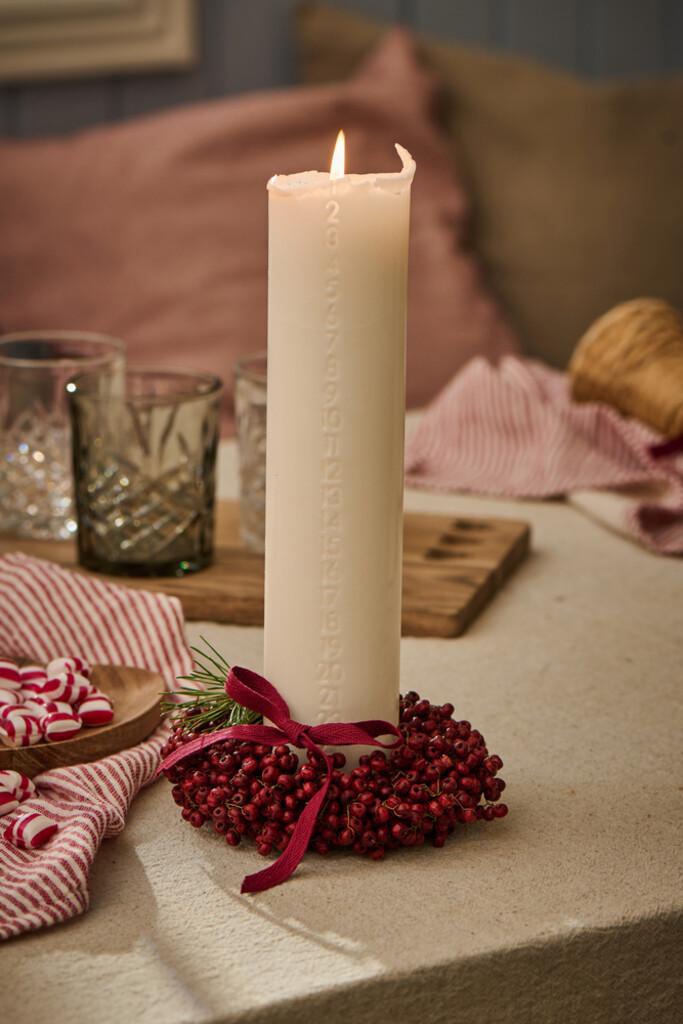 IB Laursen Weihnachtskerze 1-24 mit geprägten Zahlen online kaufen bei SKANDEKO (Ansicht 2)