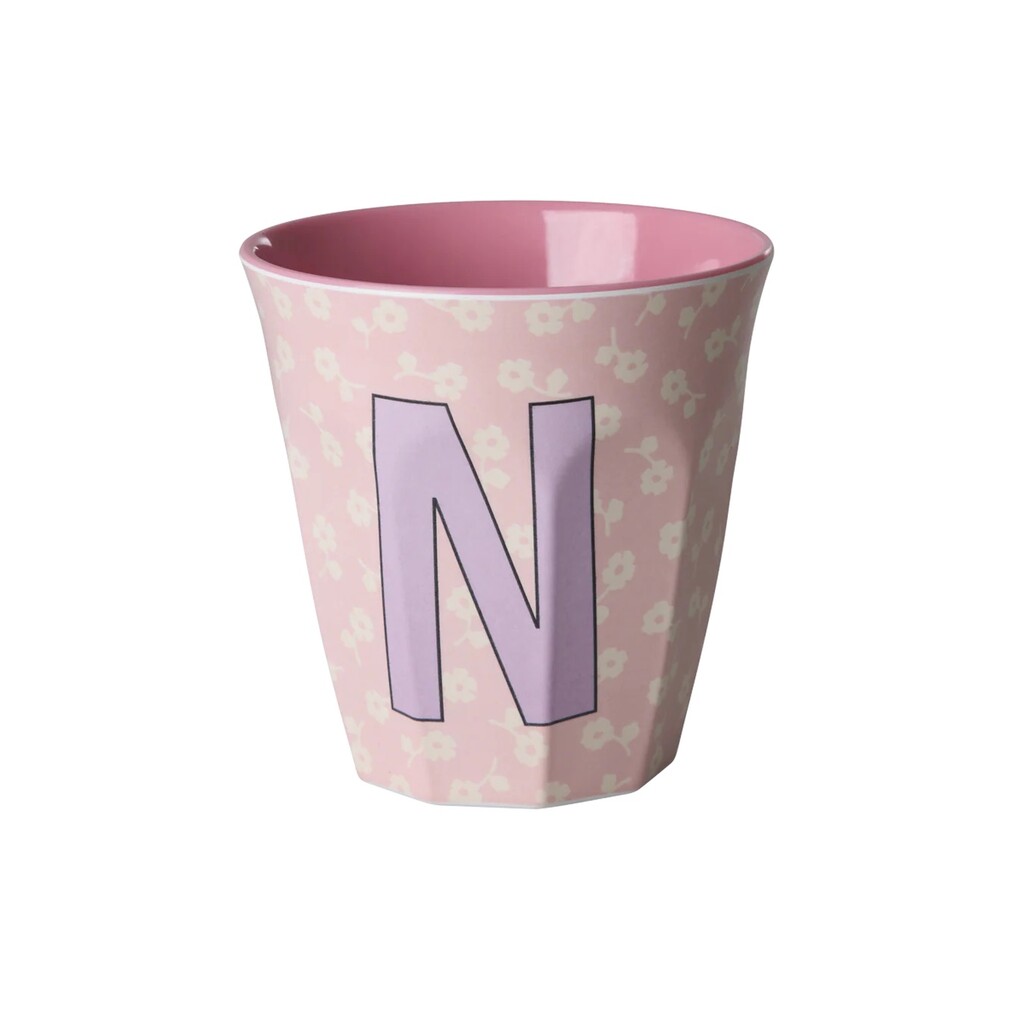 Buchstaben-Becher mit Blumen Medium