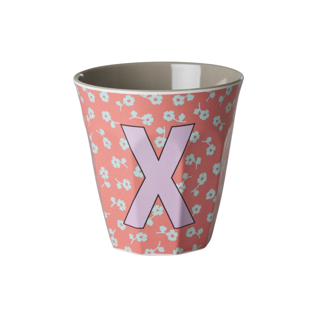 Buchstaben-Becher mit Blumen Medium