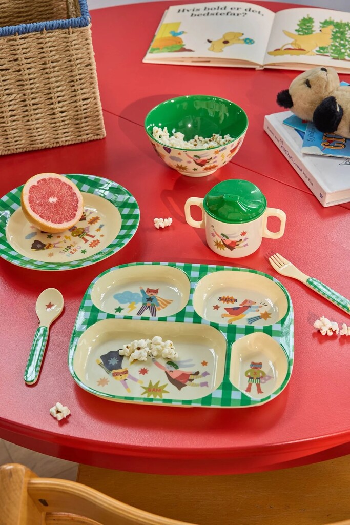 RICE Melamin Kinderteller mit 4er Einteilung Hero online kaufen bei SKANDEKO (Ansicht 2)