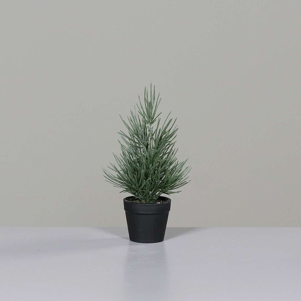 Künstlicher Tannenbaum im Kunststoff Topf