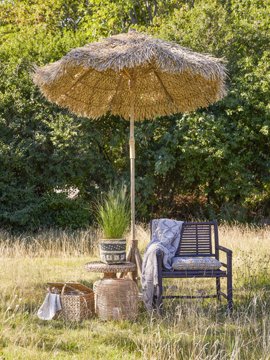Impressionen zu Bloomingville Laterne Nei mit Glas, Rattan, Bild 2