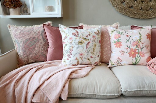 Impressionen zu Chic Antique Aix Kissebezug mit Blumenmuster, rosa, Bild 2