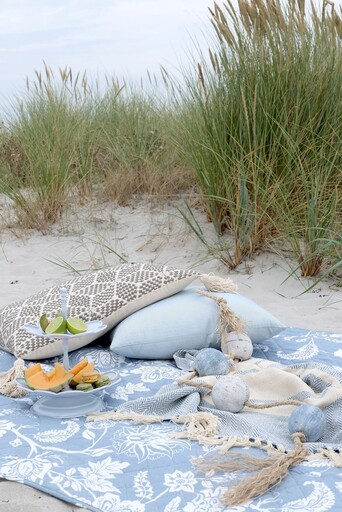 Impressionen zu Chic Antique Aix Plaid Garnüberschuss Blau Creme, Bild 1